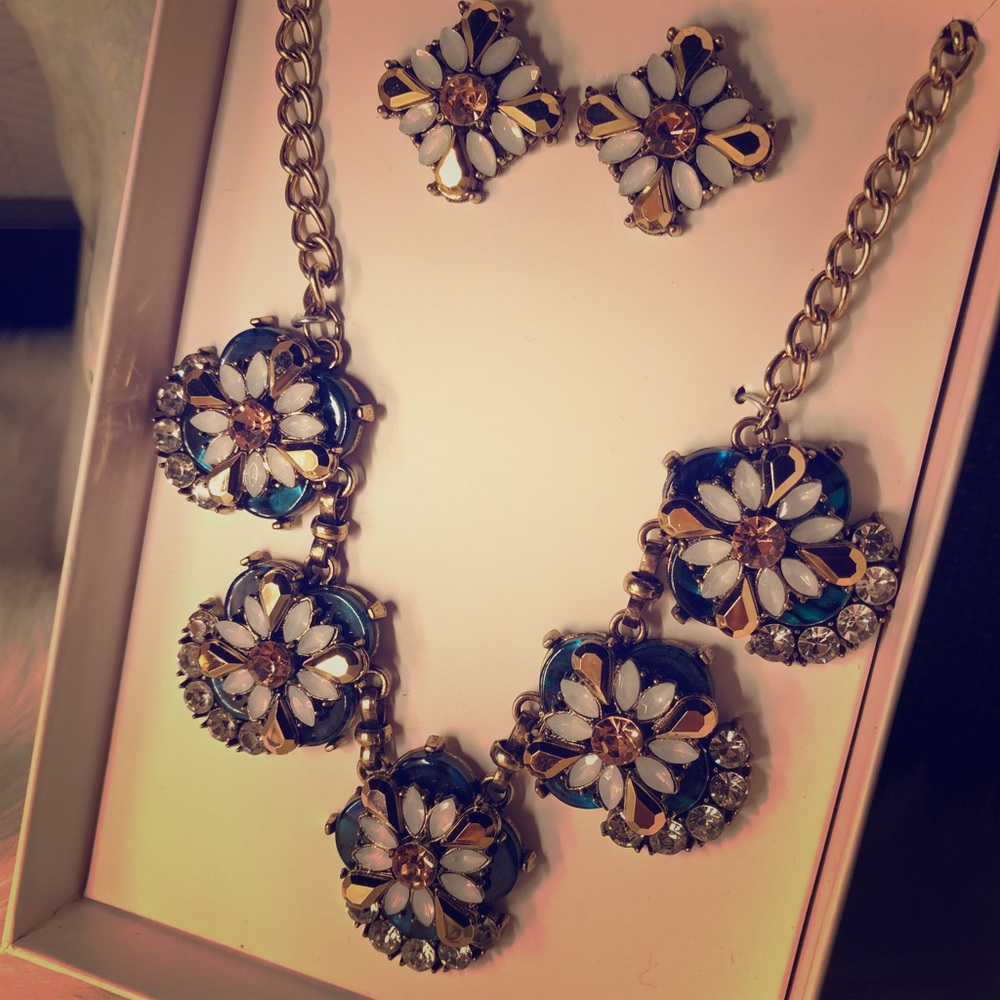 Necklace set